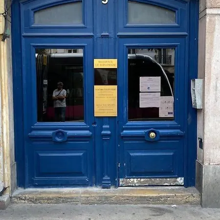 Foch Gare Apartman